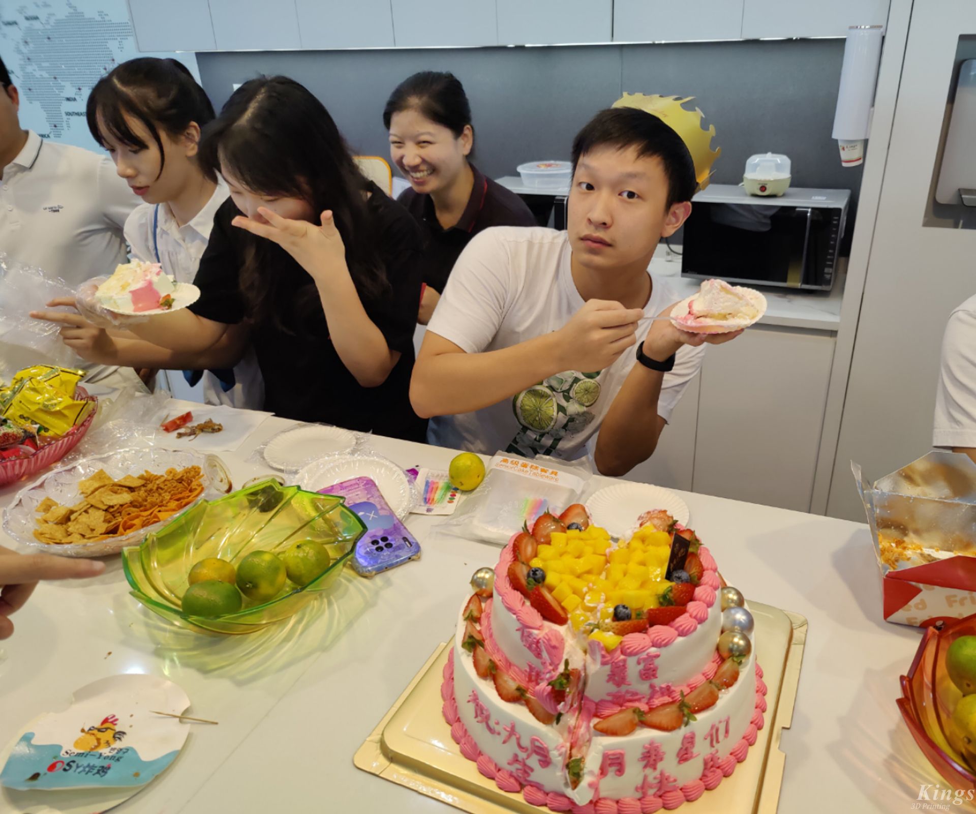 奮斗的時(shí)光里，在金石我們一起成長